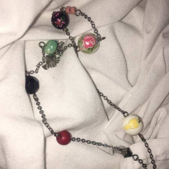 Necklace - Picture 1 of 2
